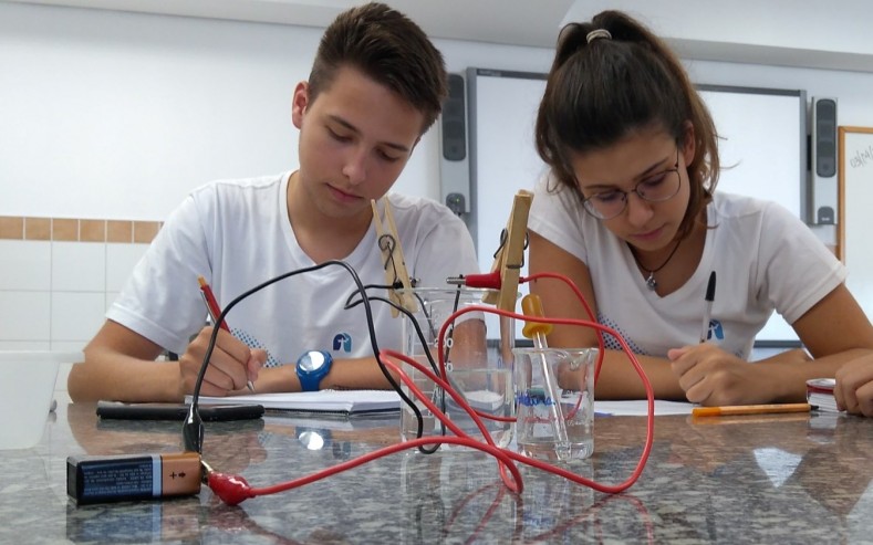 Pilha eletroquímica e eletrólise